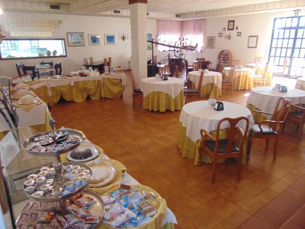 Hotel Calla' Policoro Kültér fotó